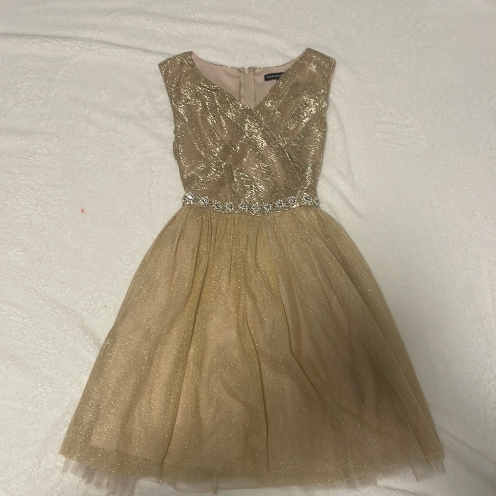 Girls dress